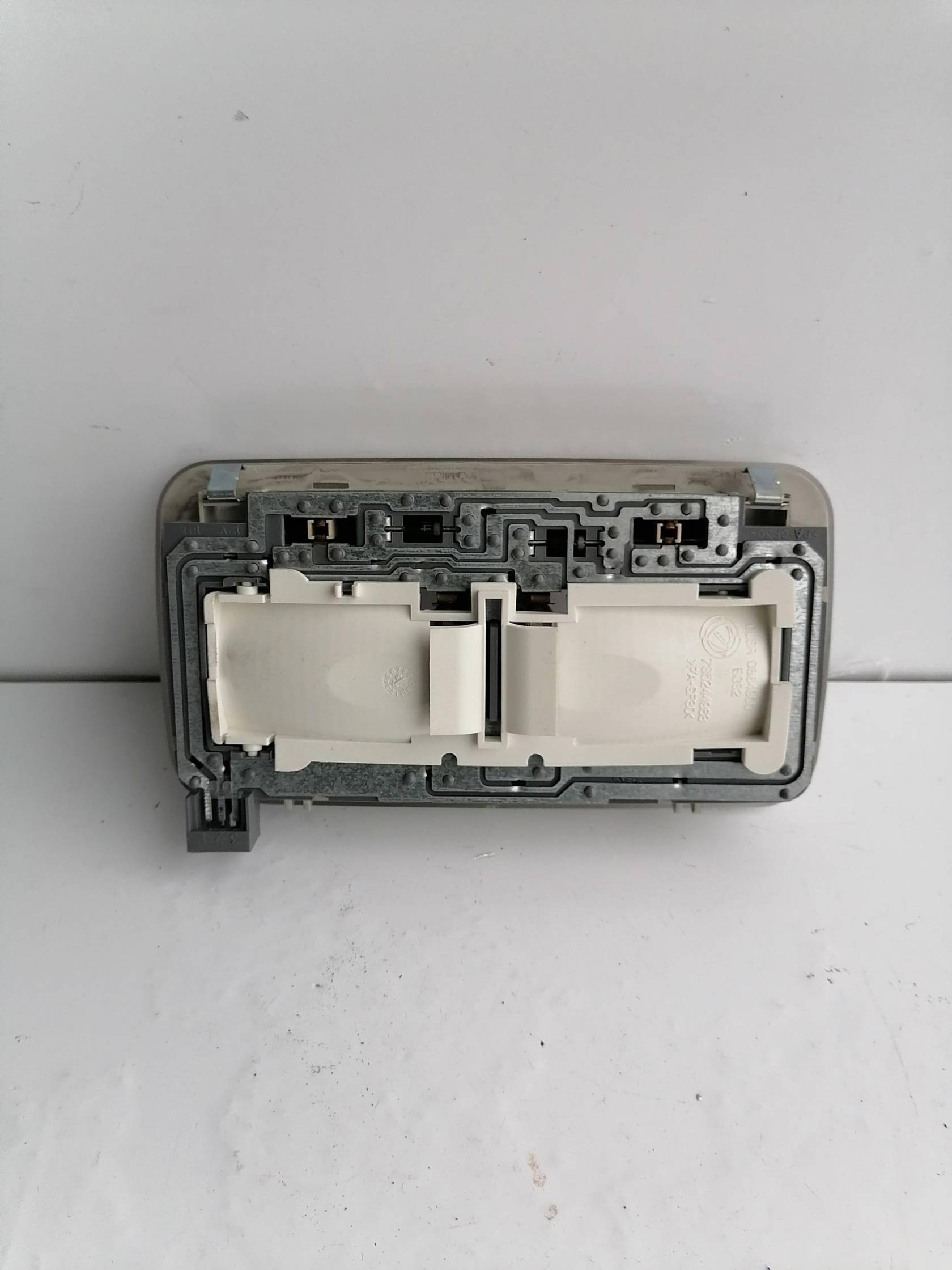 Luce cortesia ant. tetto